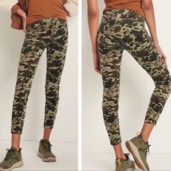 Anthropologie Pilcro High Rise Skinny Corduroy Pants Womens Size 28 Ankle Camo - Picture 1 of 11